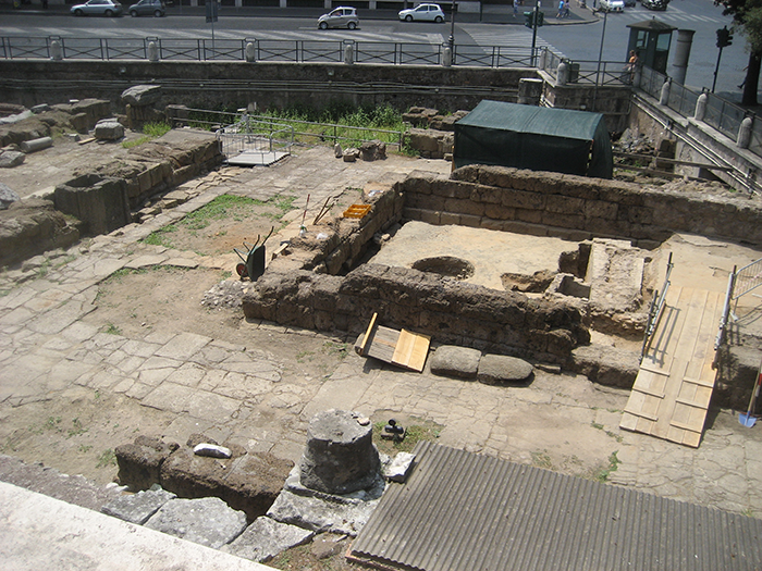 "Excavation in progress of the Sanctuary of S. Omobono in Rome" (photo © Claudia Moser)