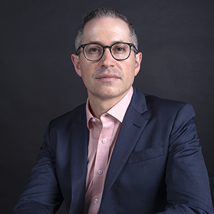 Gabriel Ritter headshot